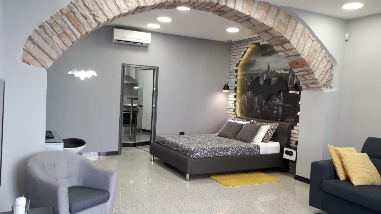 Batcave Apartment Pula Exterior photo